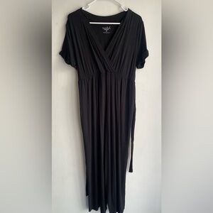 Elegant Black Maxi Dress